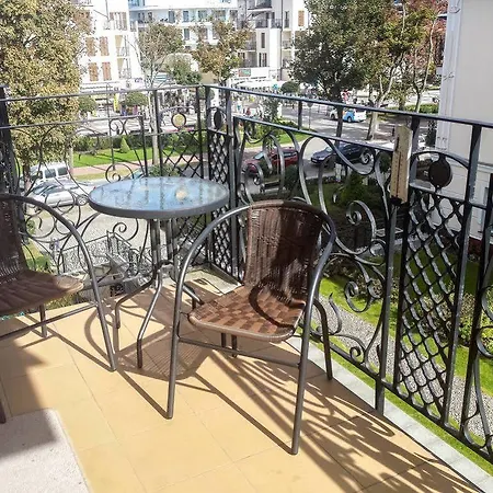 Na Wyspie - Promenada *